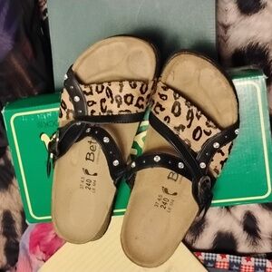 Betula Size 6 Leather Sandals